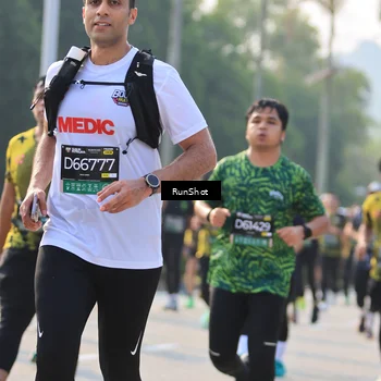 Runner Photo 7013551