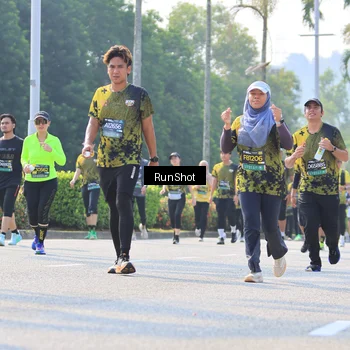 Runner Photo 7013555