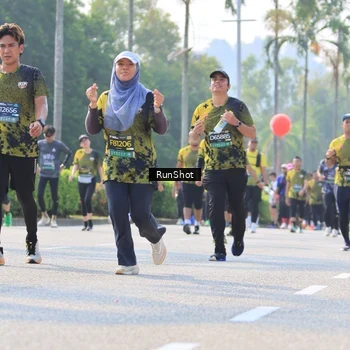 Runner Photo 7013557