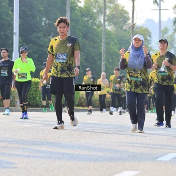Runner Photo 7013558