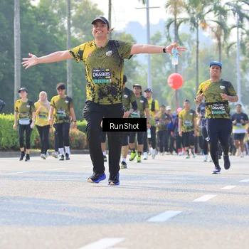 Runner Photo 7013572