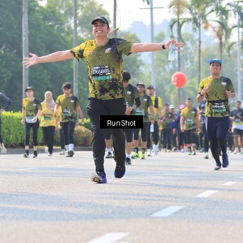 Runner Photo 7013574