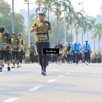 Runner Photo 7013592