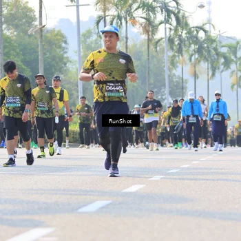 Runner Photo 7013611