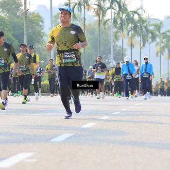 Runner Photo 7013612