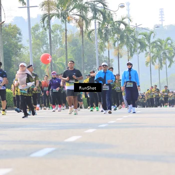 Runner Photo 7013701