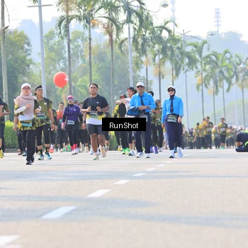 Runner Photo 7013704