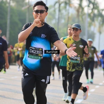 Runner Photo 7013853
