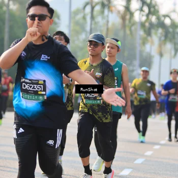 Runner Photo 7013897