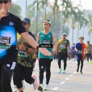Runner Photo 7013955