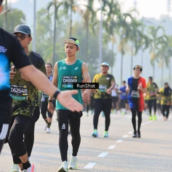 Runner Photo 7013988