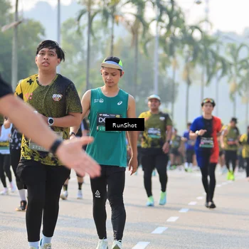 Runner Photo 7014017