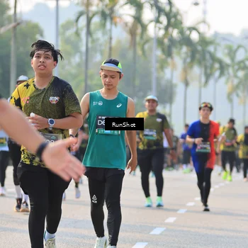 Runner Photo 7014036