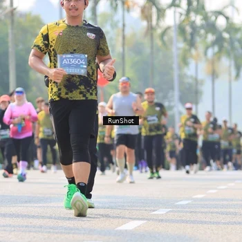 Runner Photo 7014065