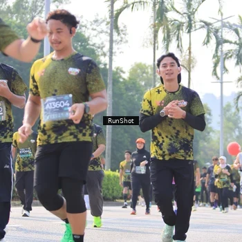 Runner Photo 7014091