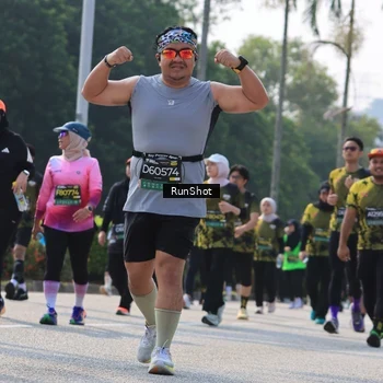 Runner Photo 7014156