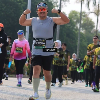 Runner Photo 7014176