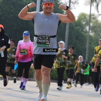 Runner Photo 7014189