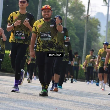 Runner Photo 7014249