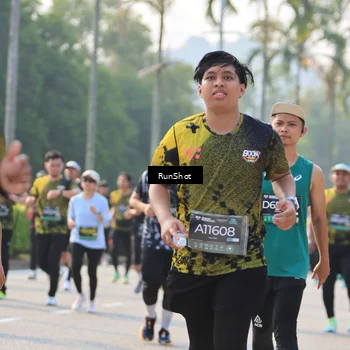Runner Photo 7014282