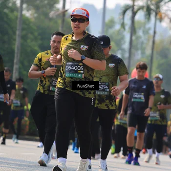 Runner Photo 7014291