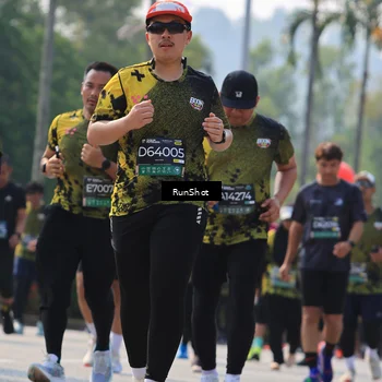 Runner Photo 7014306