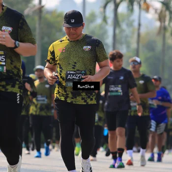 Runner Photo 7014308