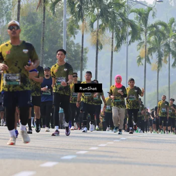 Runner Photo 7014383