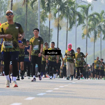 Runner Photo 7014393