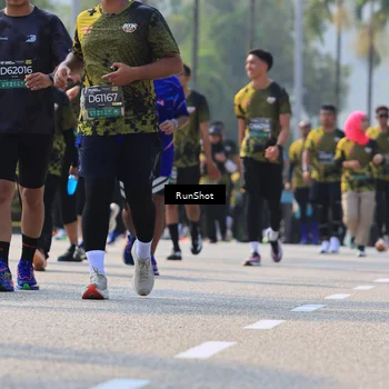 Runner Photo 7014409
