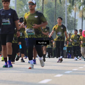 Runner Photo 7014412