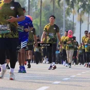 Runner Photo 7014427