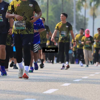 Runner Photo 7014428