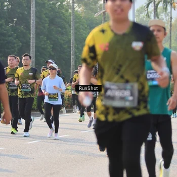 Runner Photo 7014433