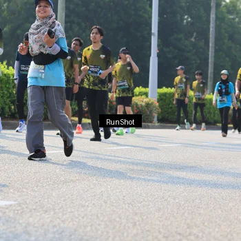 Runner Photo 7014706