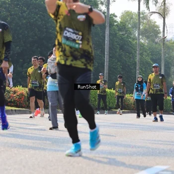 Runner Photo 7014708