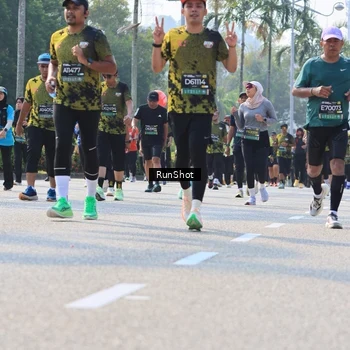 Runner Photo 7014713