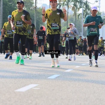 Runner Photo 7014729