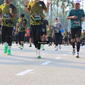 Runner Photo 7014730