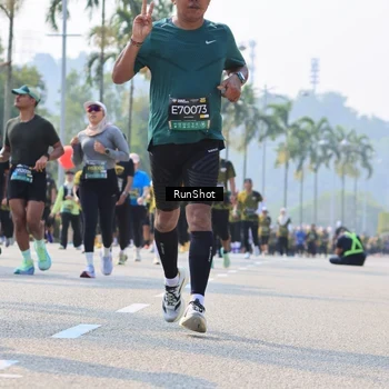 Runner Photo 7014747