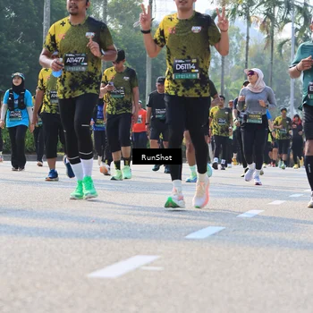 Runner Photo 7014753