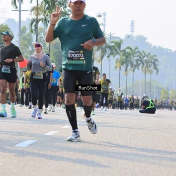 Runner Photo 7014756