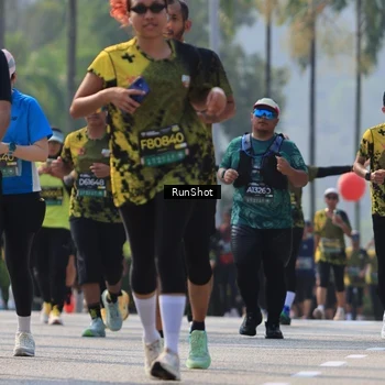 Runner Photo 7014761