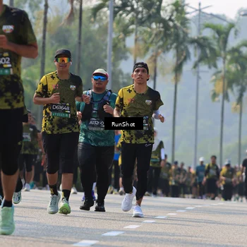 Runner Photo 7014799