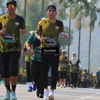 Runner Photo 7014832