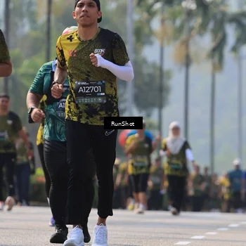 Runner Photo 7014844
