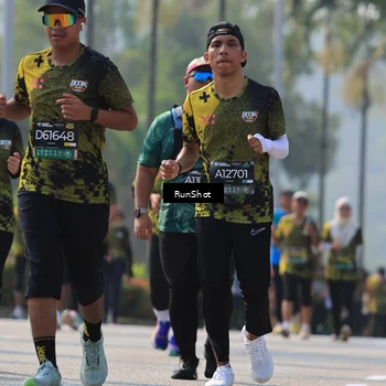 Runner Photo 7014853