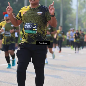 Runner Photo 7014875