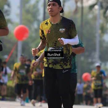 Runner Photo 7014890