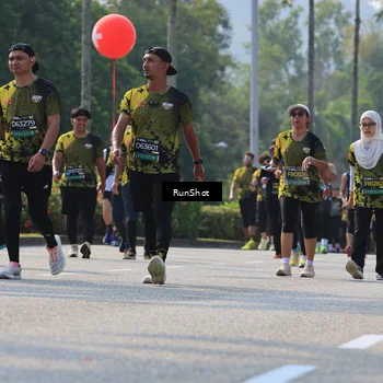 Runner Photo 7014972
